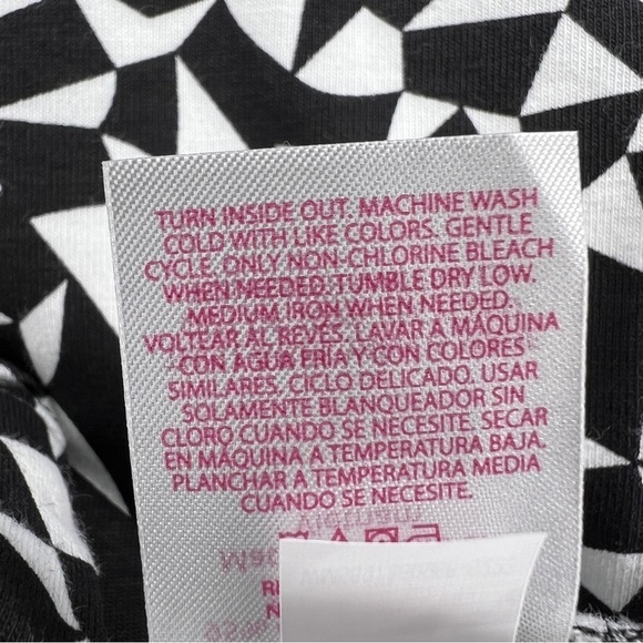 NEW JUNIORS BLACK WHITE GEOMETRIC CAPRI PANTS LEGGINGS STRETCH XXL 19 - Picture 9 of 10